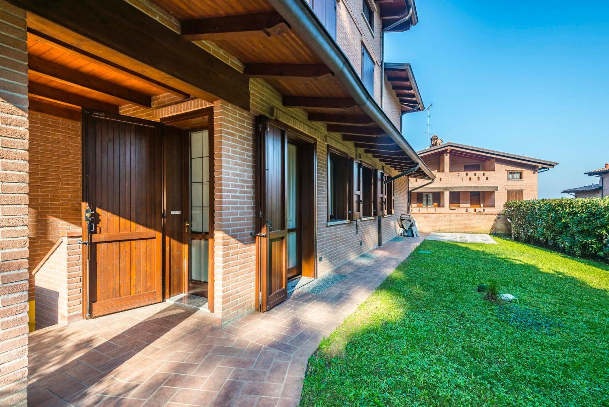 Jacuzzi Apartment In Italian Villa, Wi-Fi & Garden Sassuolo - Maranello Casalgrande 외부 사진