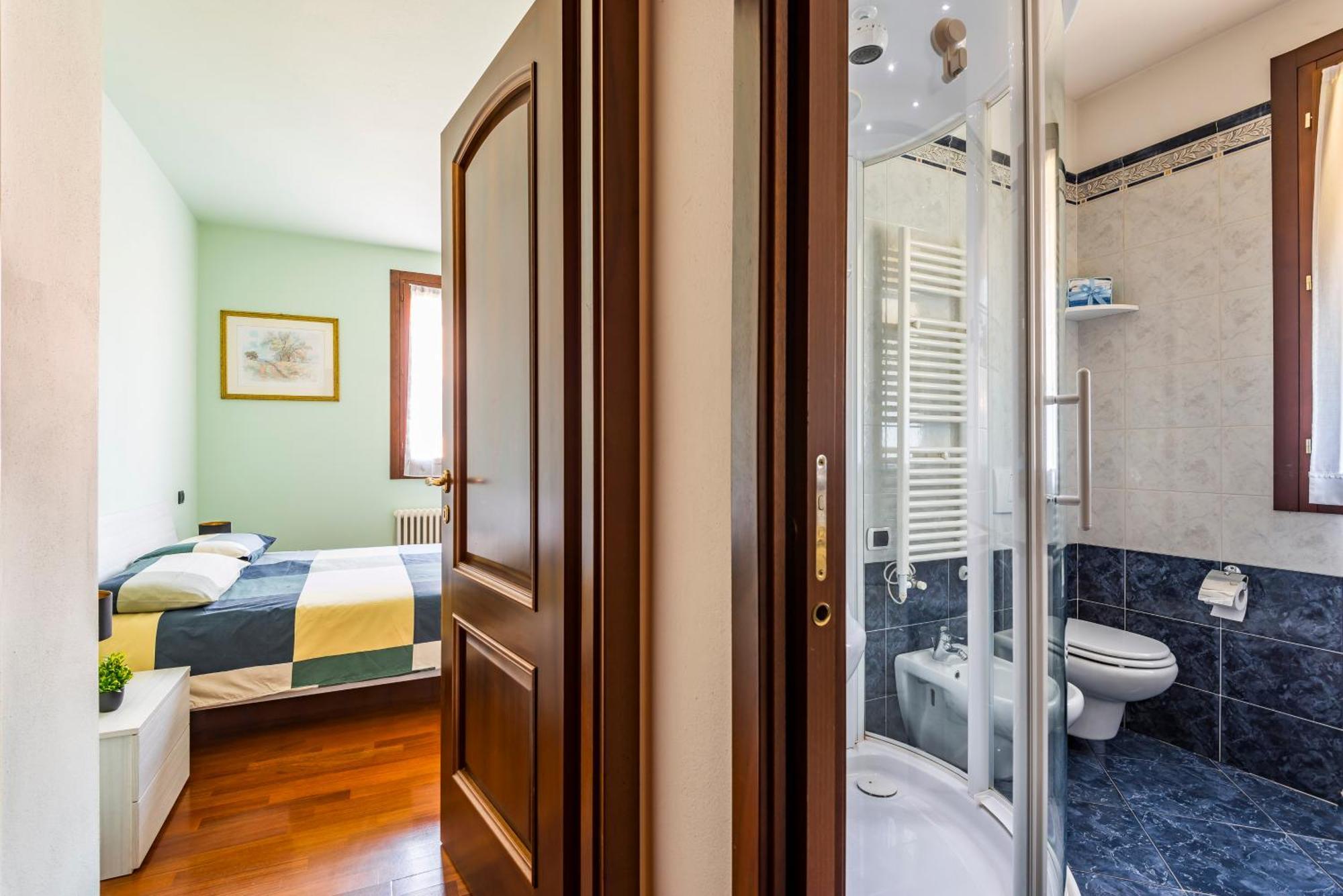 Jacuzzi Apartment In Italian Villa, Wi-Fi & Garden Sassuolo - Maranello Casalgrande 외부 사진