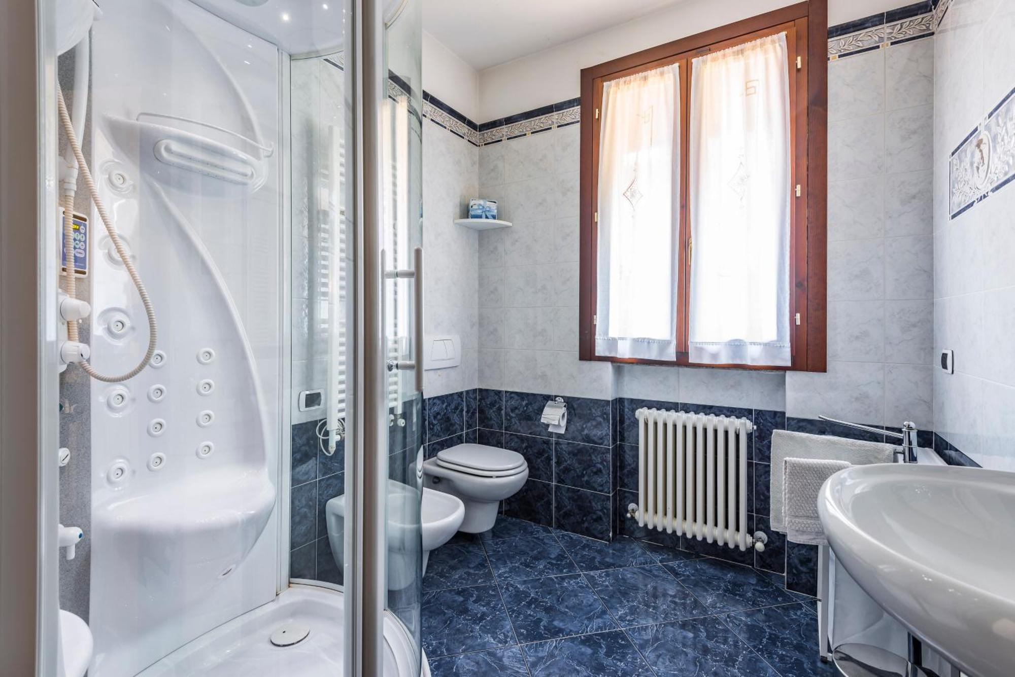 Jacuzzi Apartment In Italian Villa, Wi-Fi & Garden Sassuolo - Maranello Casalgrande 외부 사진